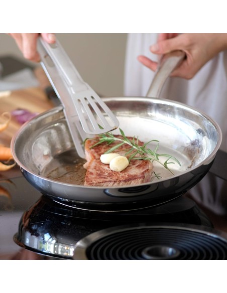 Poêle MÄSER 28 CM Réf : TE676