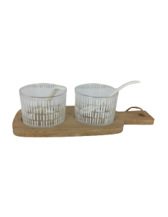 Set de 2 ramequins avec petite cuillère sur une planche...